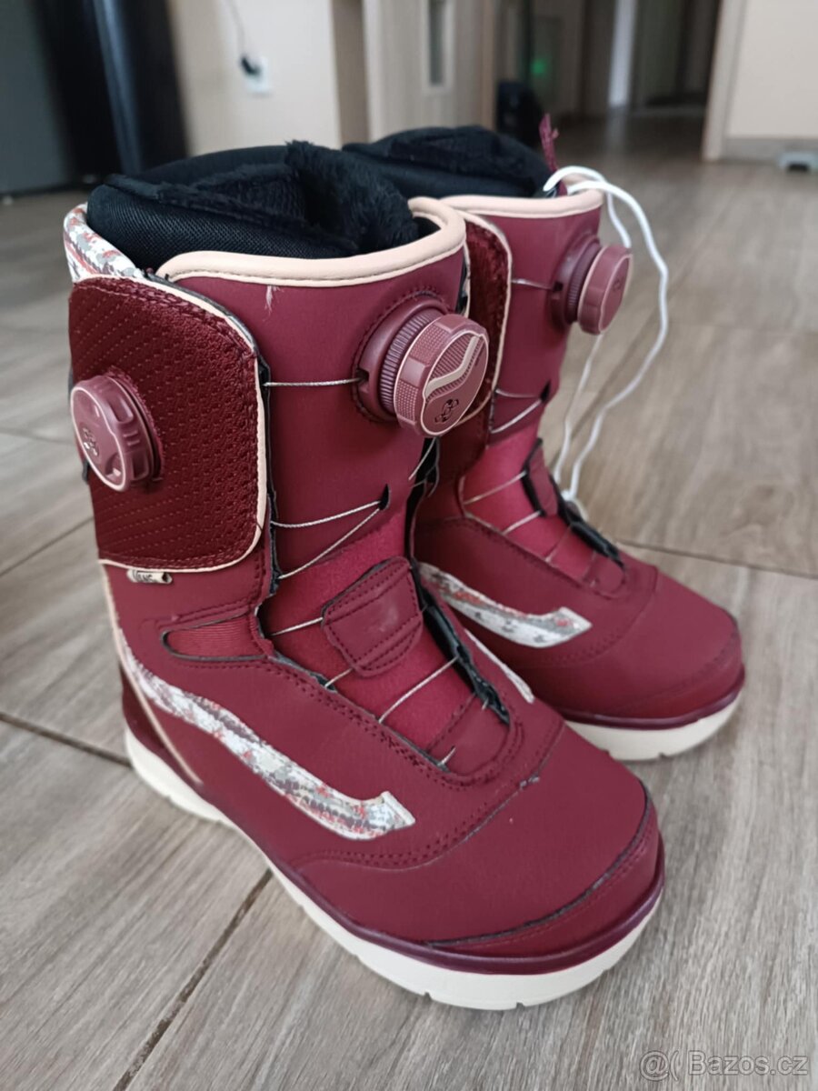 Dětské dívčí sowboardové boty Vans Aura - 2