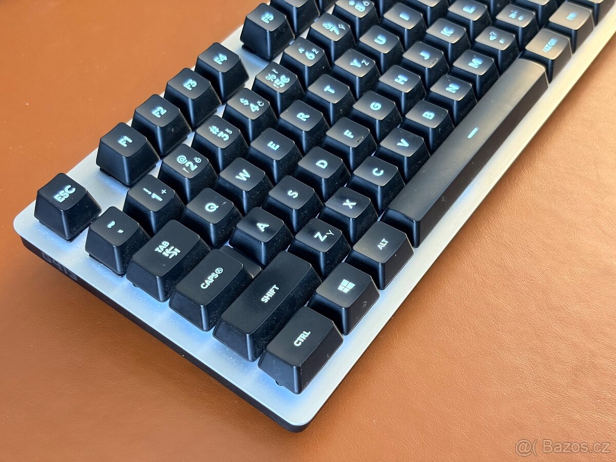 Mechanická klávesnice Logitech G413 Silver CZ/SK - 2