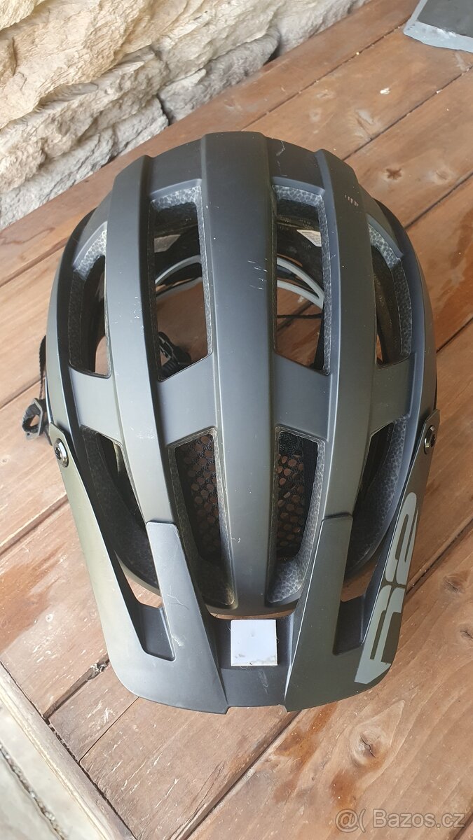 Cyklistická helma R2-velikost 58-62cm - 2