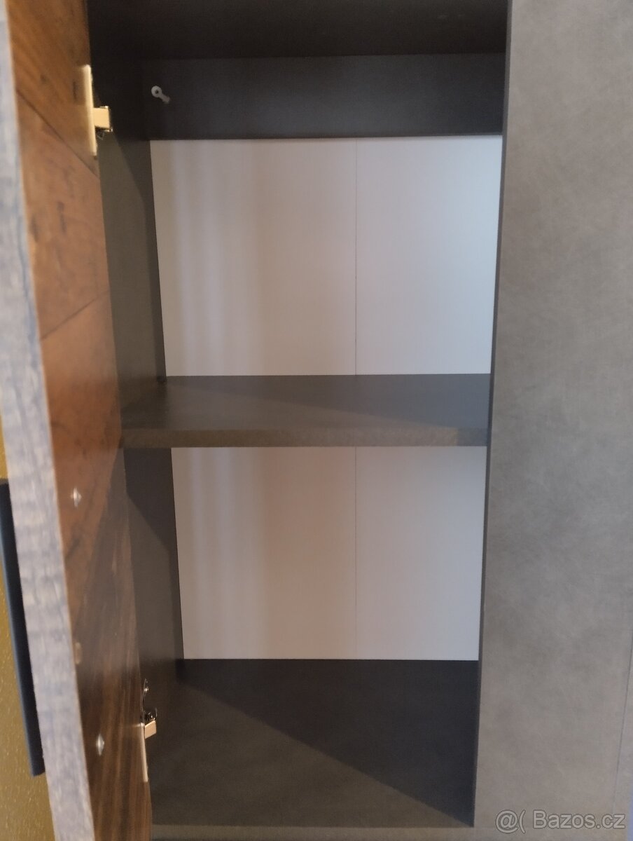 Obývací stěna + konferenční stolek - 2