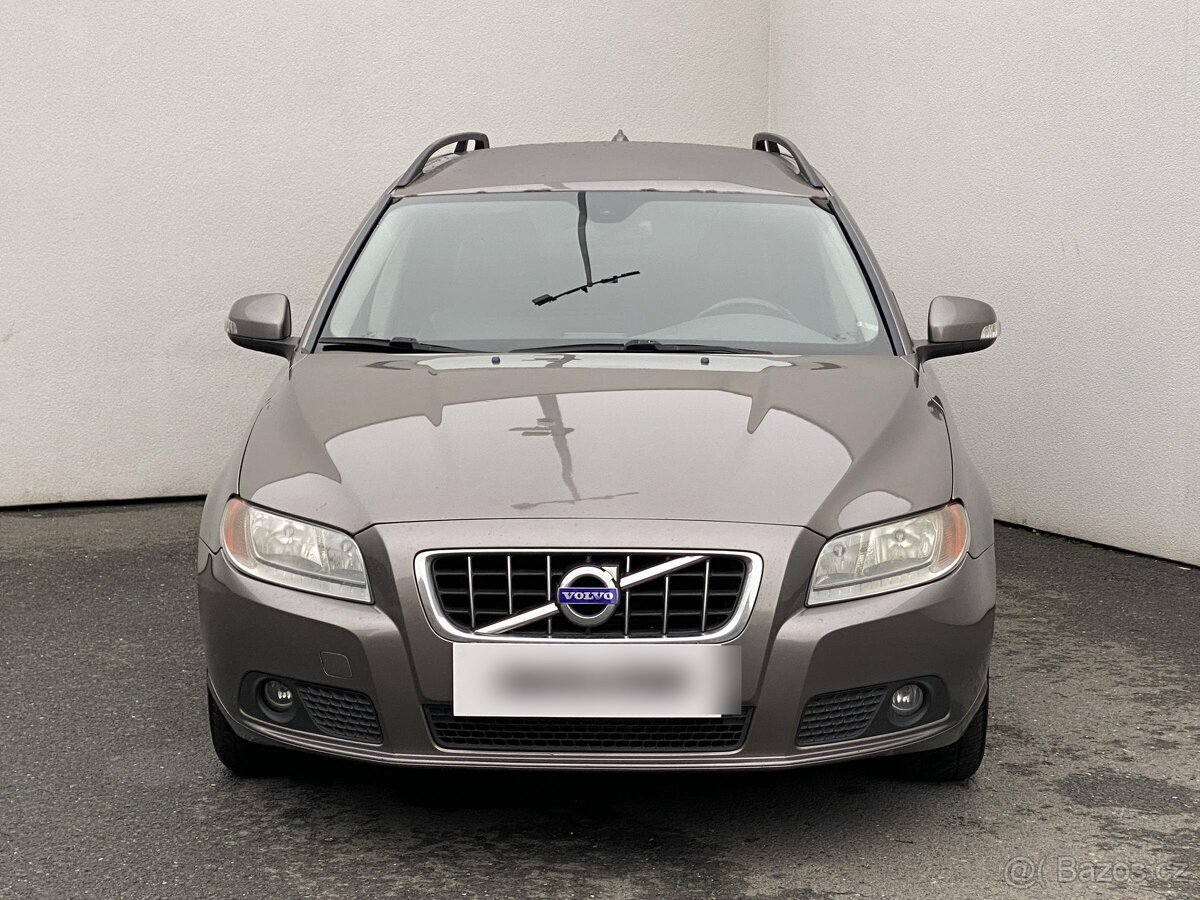 Volvo V70 2.0d , 100 kW nafta, 2010 - 2