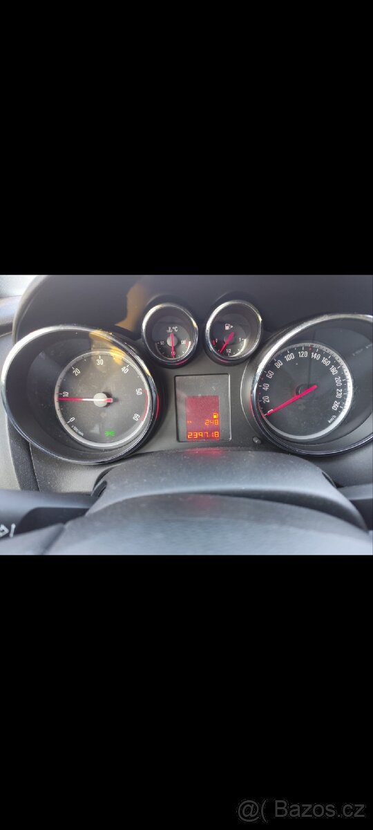 Prodam Opel Astru sport tourneo 2012 - 2