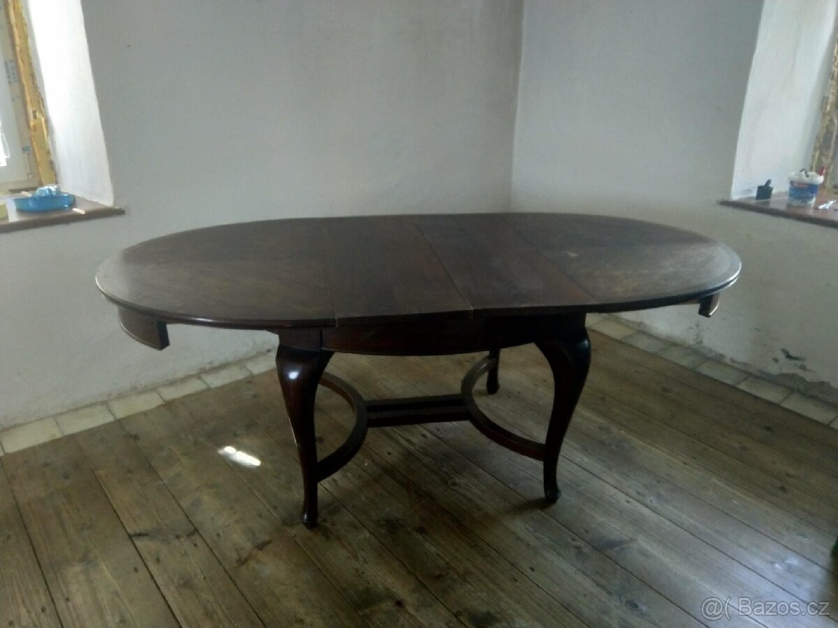 Dubový stůl oválný - 2