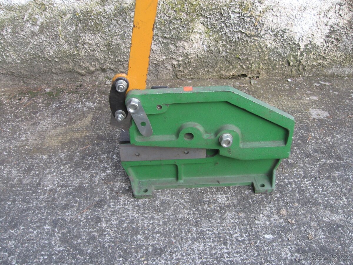 Pákové nůžky - 2