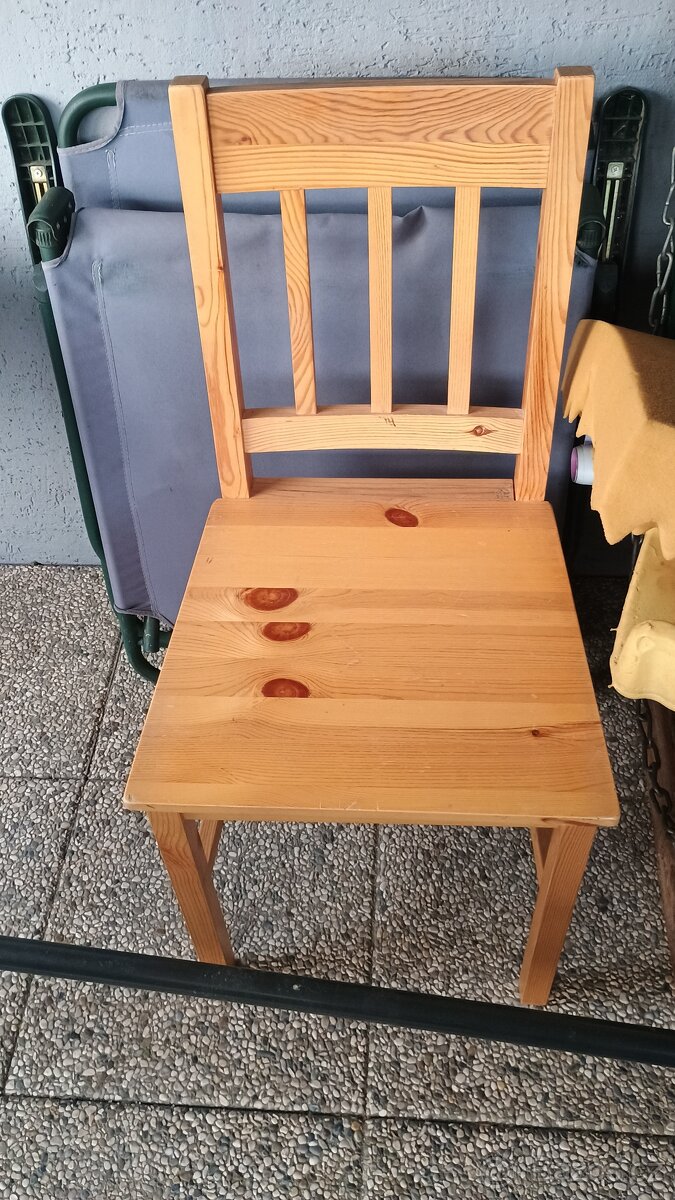 Židle - 2