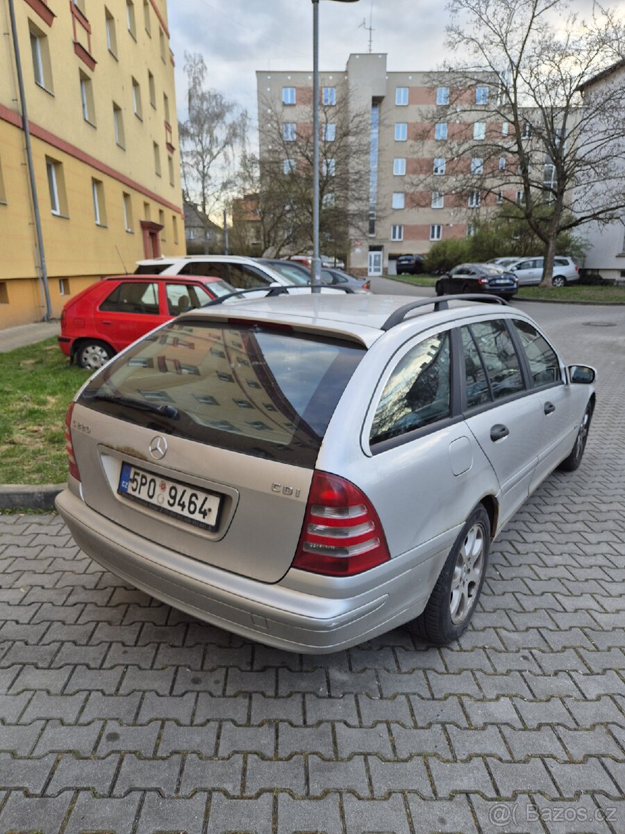 Mercedes C 220 CDI A r.v.2002 - 2