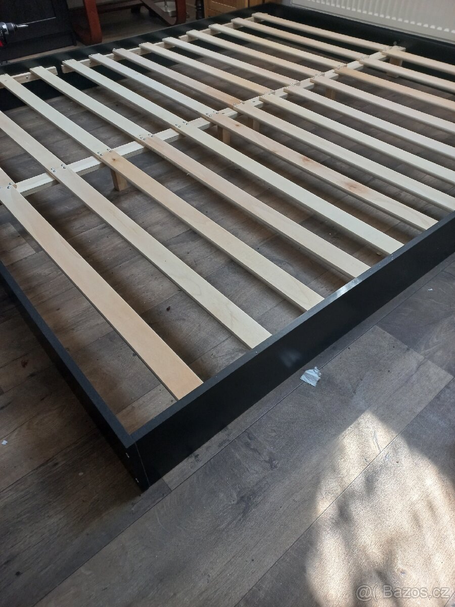 moderní nízká postel 180x200 cm - 2