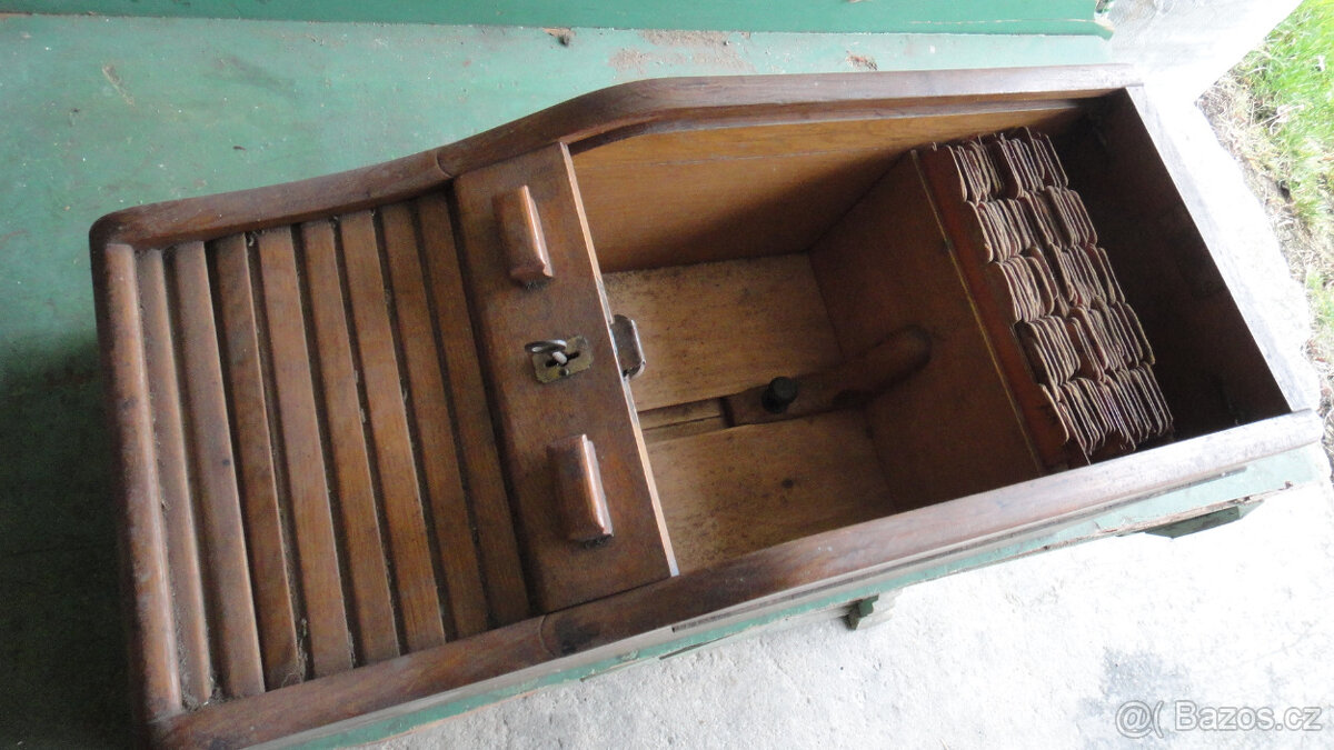 starožitný pořadač - 2