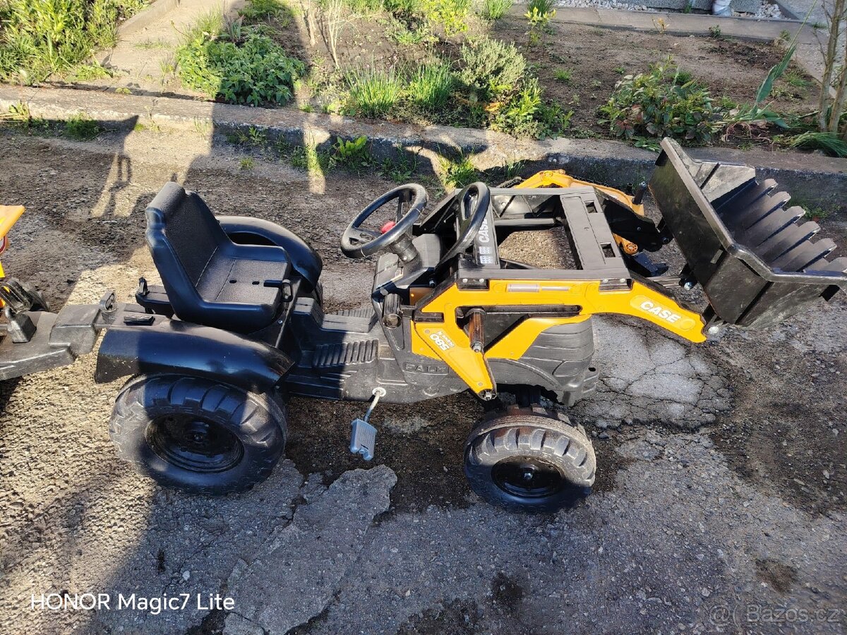 Dětský šlapací traktor - 2