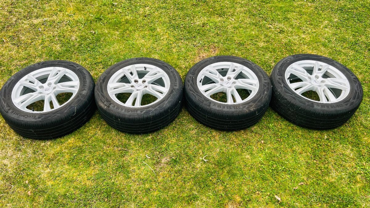 Originální alu kola Volvo 235/55/18 - 2