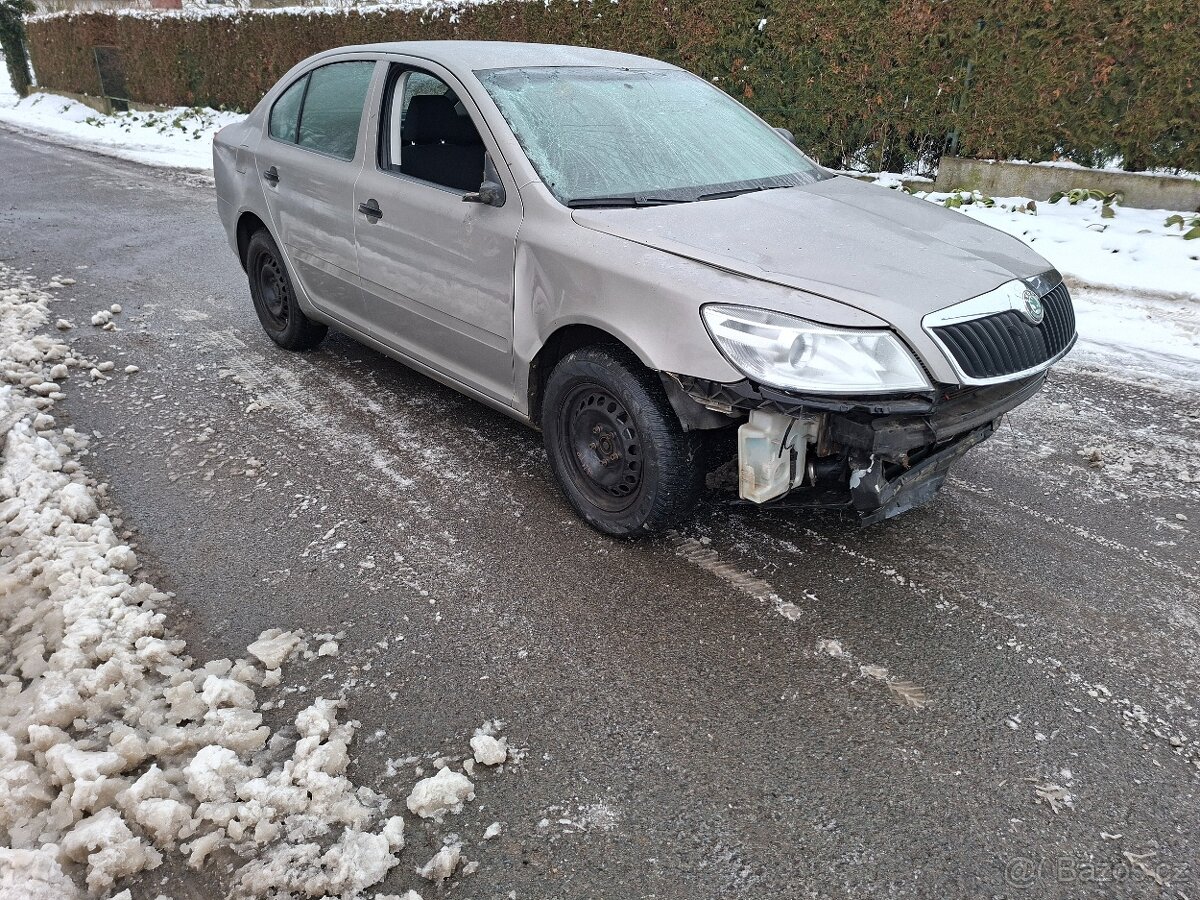 Škoda Octavia II Facelift 1,6 TDI 77kw sedan - 2