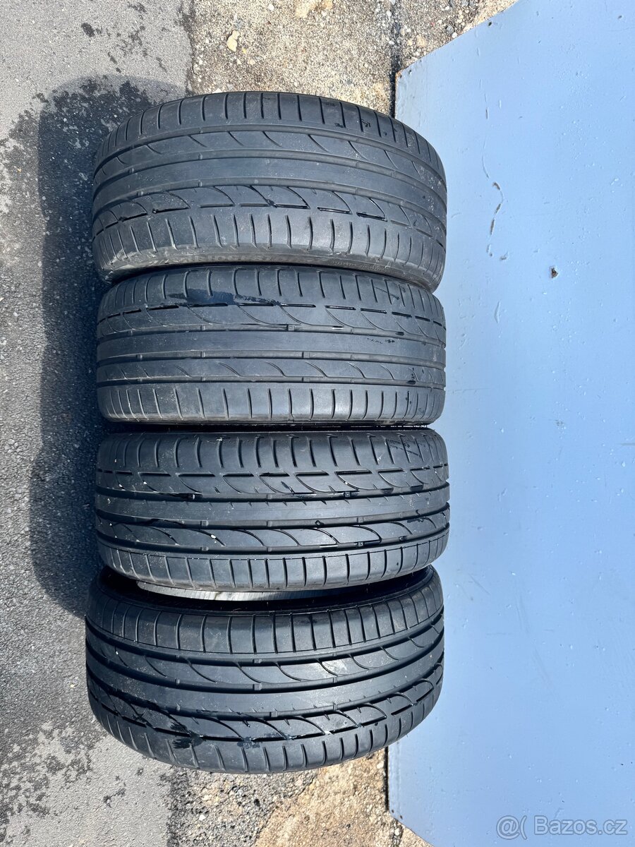 Sada letních pneumatik Bridgestone |225/40/19| - 2