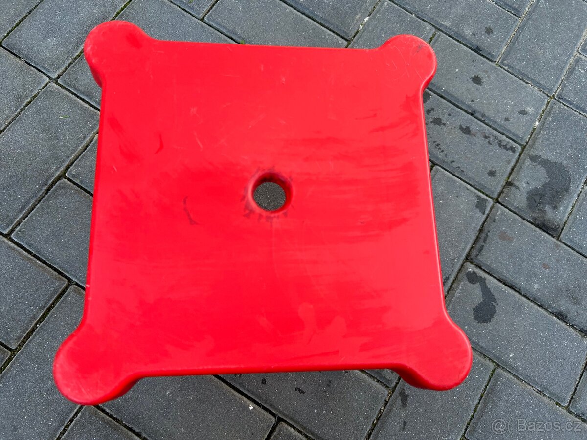 Detsky plastovy stolek a zidlicka Ikea na ven - 2