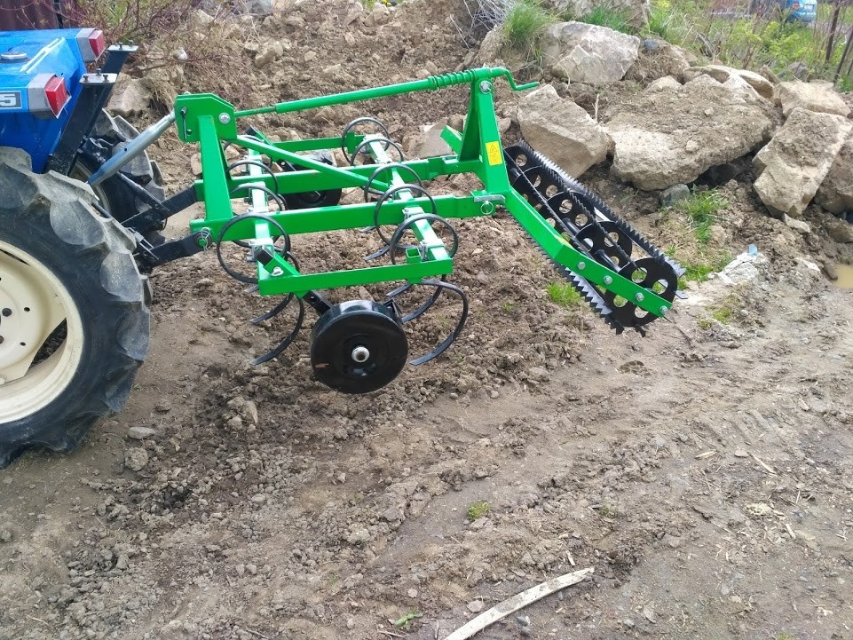 Kultivátor s válcem - 2