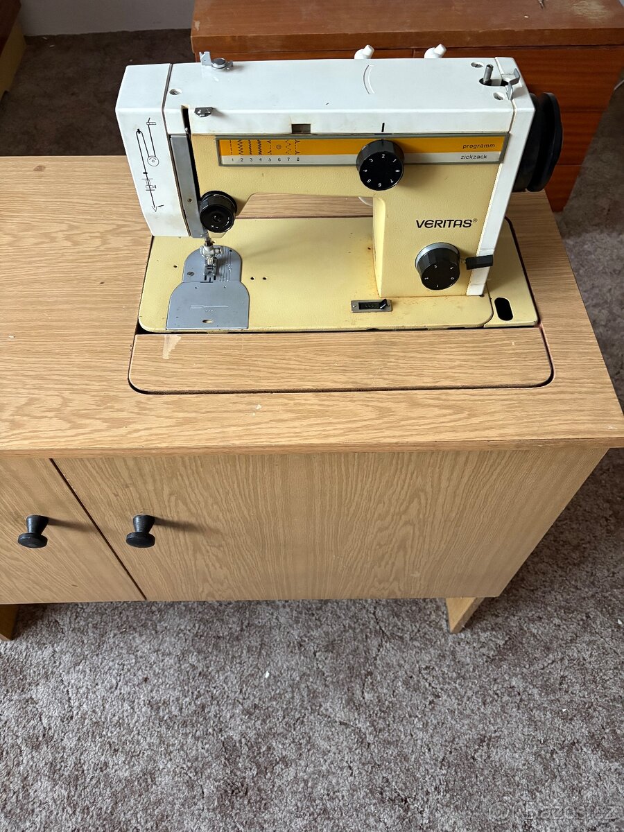 Šicí stroj Veritas - 2