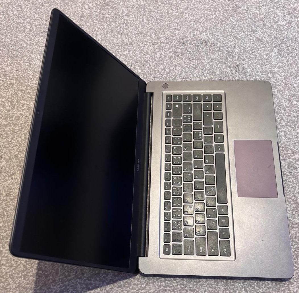 Huawei MateBook D -Space Gray, i5-8250U, RAM 16Gb, 512Gb SSD - 2