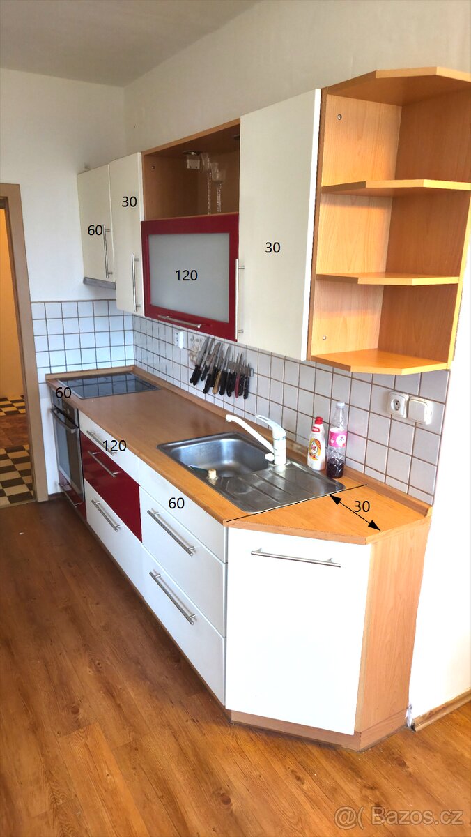 Červeno bílá kuchyně - 2