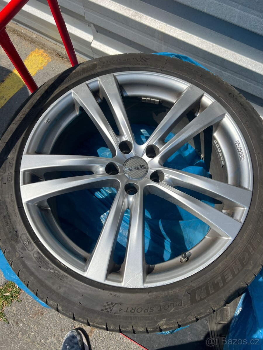 Sada letních Alu kol MAK 8Jx19 5x112 - 2
