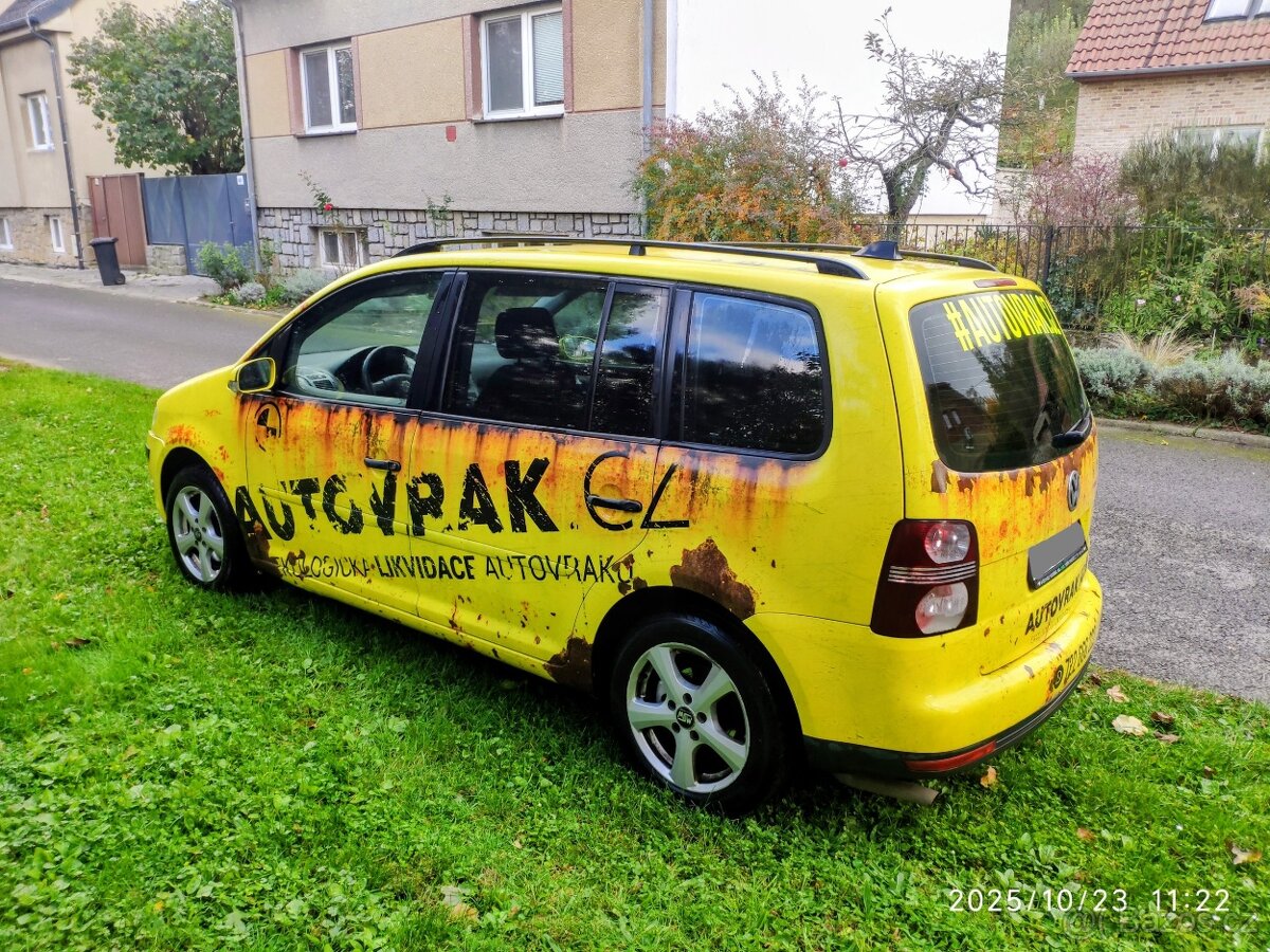Volkswagen Touran 2.0i CNG, najeto jen 162.000 km - 2