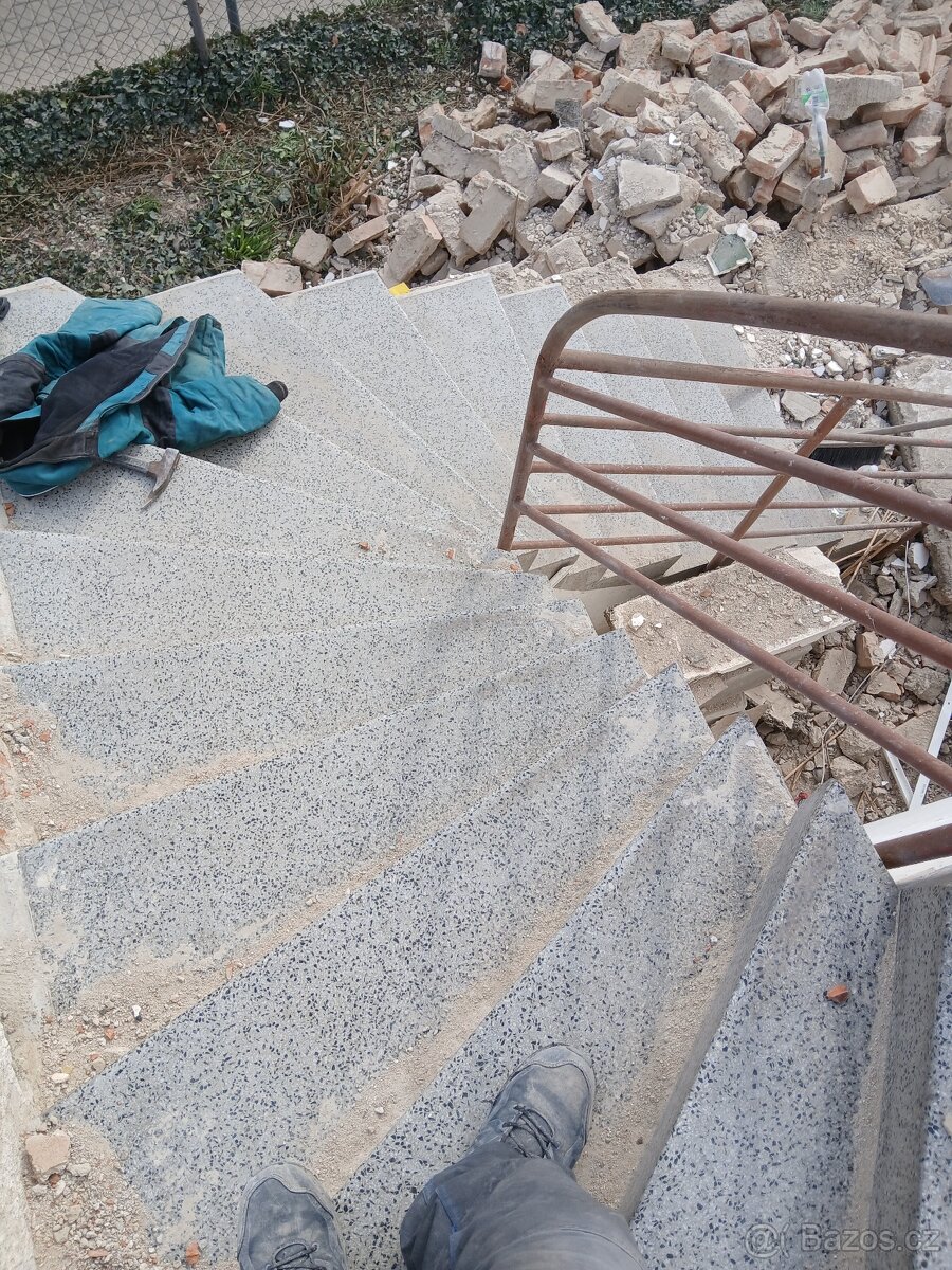 Prodám stere schodiště - 2