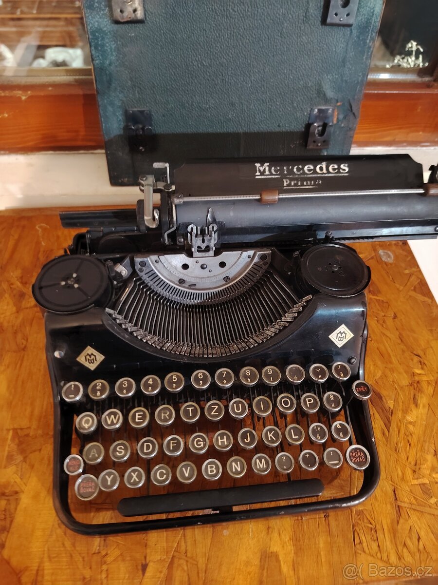 Starožitný prvorepublikový psací stroj - 2