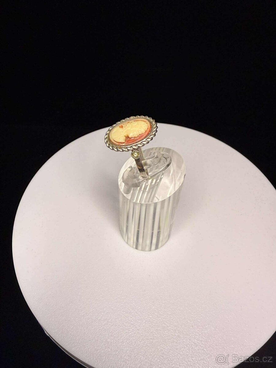 stříbrný starožitný prsten s camaieu - 2