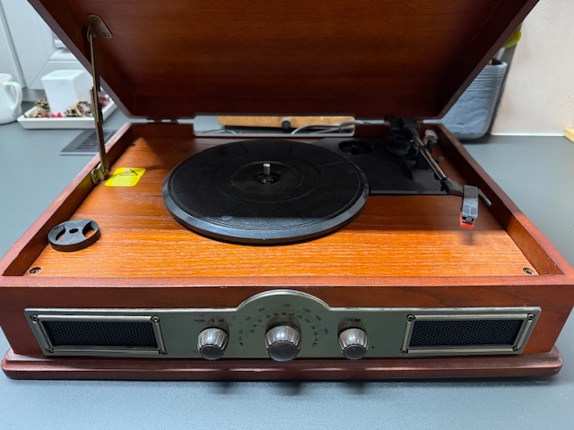 Retro gramofon - 2