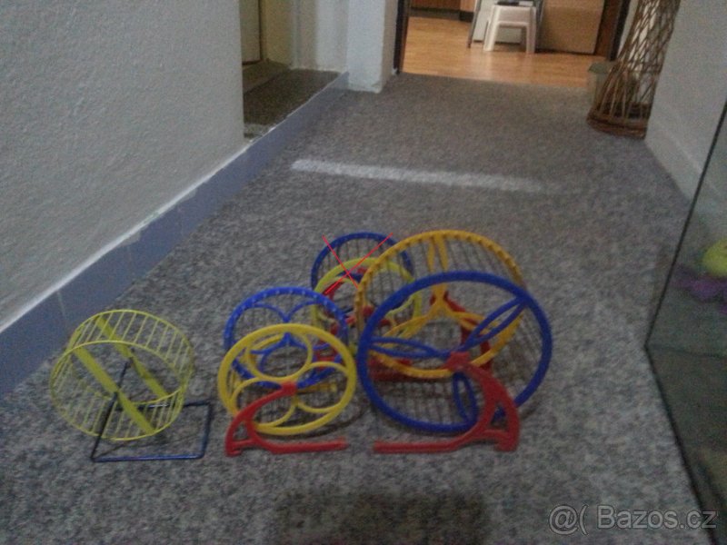 akvárium kolotoče a pitítko pro křečky - 2