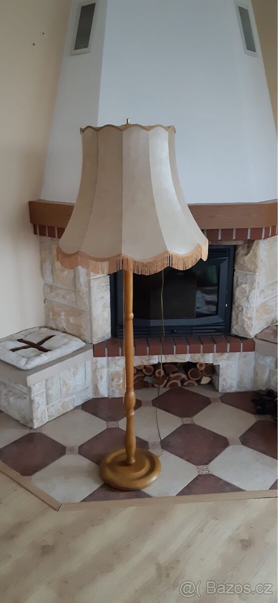 Stojací lampa - 2