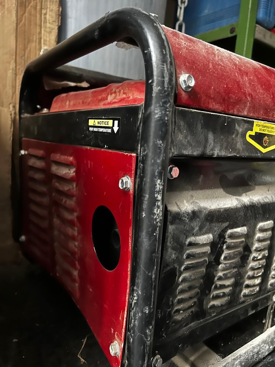 Elektrocentrála HONDA EM5500 CXS - 2