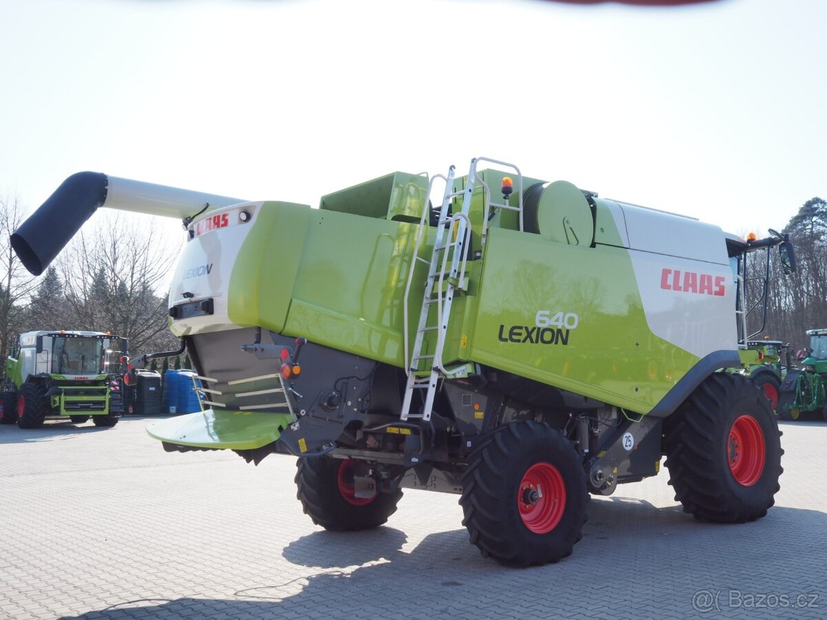 CLAAS Lexion 640 +V660 - 2