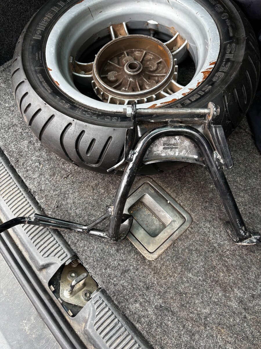 Centrální stojan Gilera Runner fx125 - 2