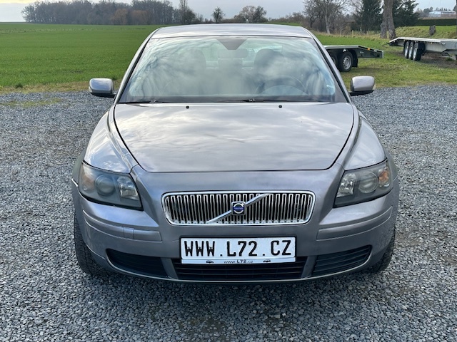 Volvo S40 2.4 benzín - 2