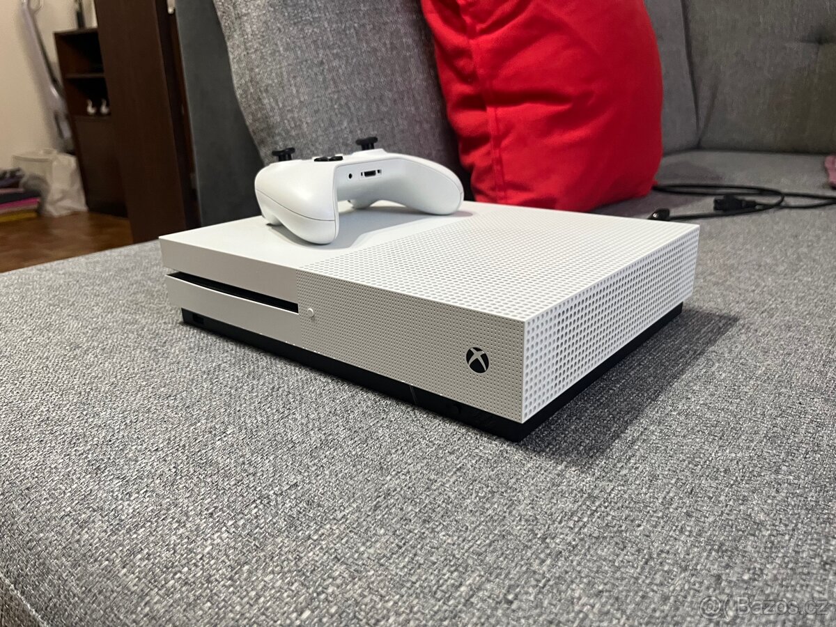 Xbox One S - 500 GB - 2