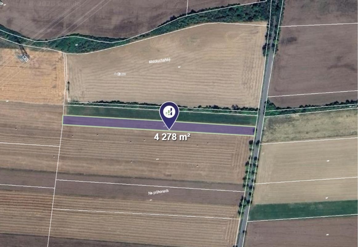 Prodej podílu 9/40 pole 2 551 m², Chýnice - 2