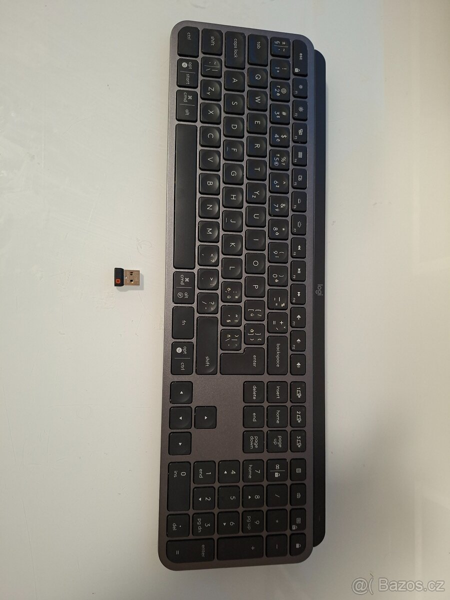 Logitech MX Keys CZ - 2