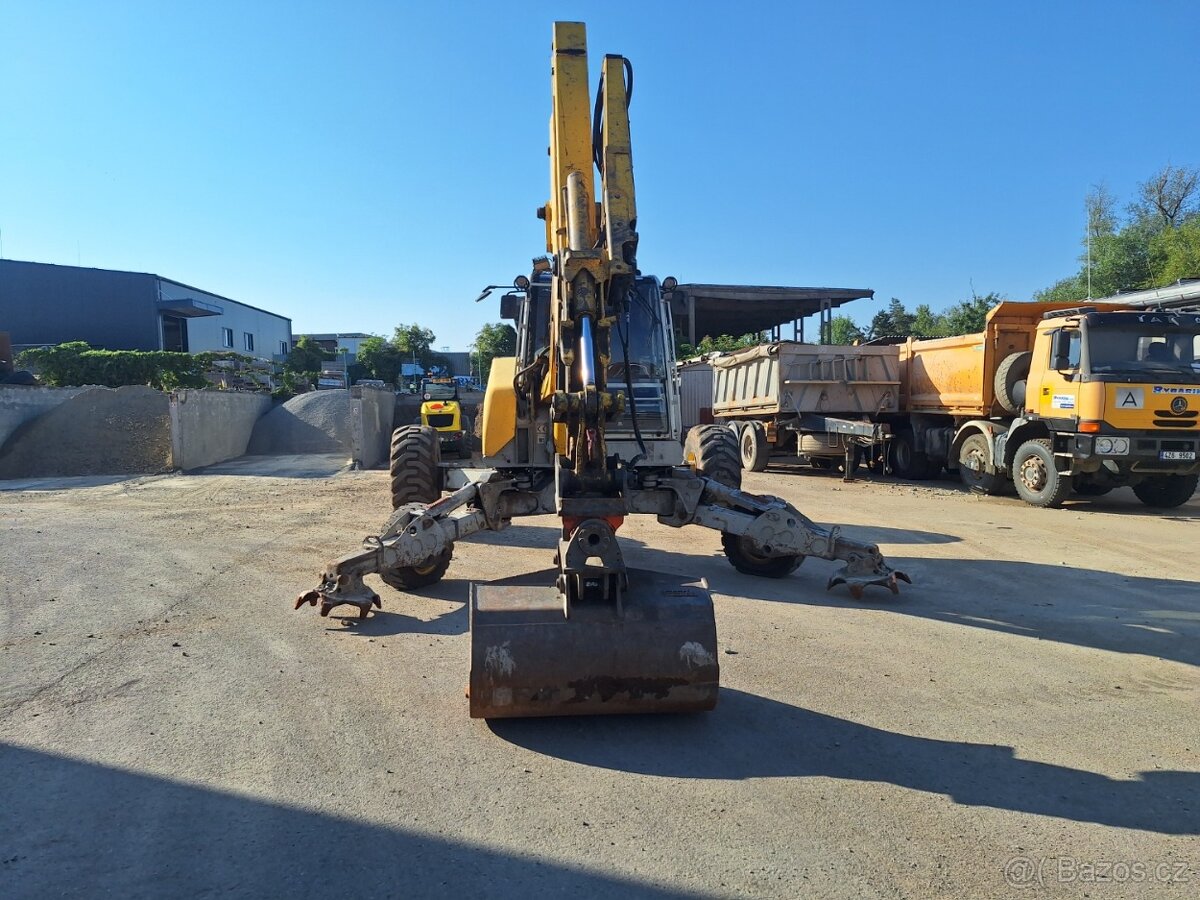 MENZI MUCK A91F MOBIL 4X4 - 2