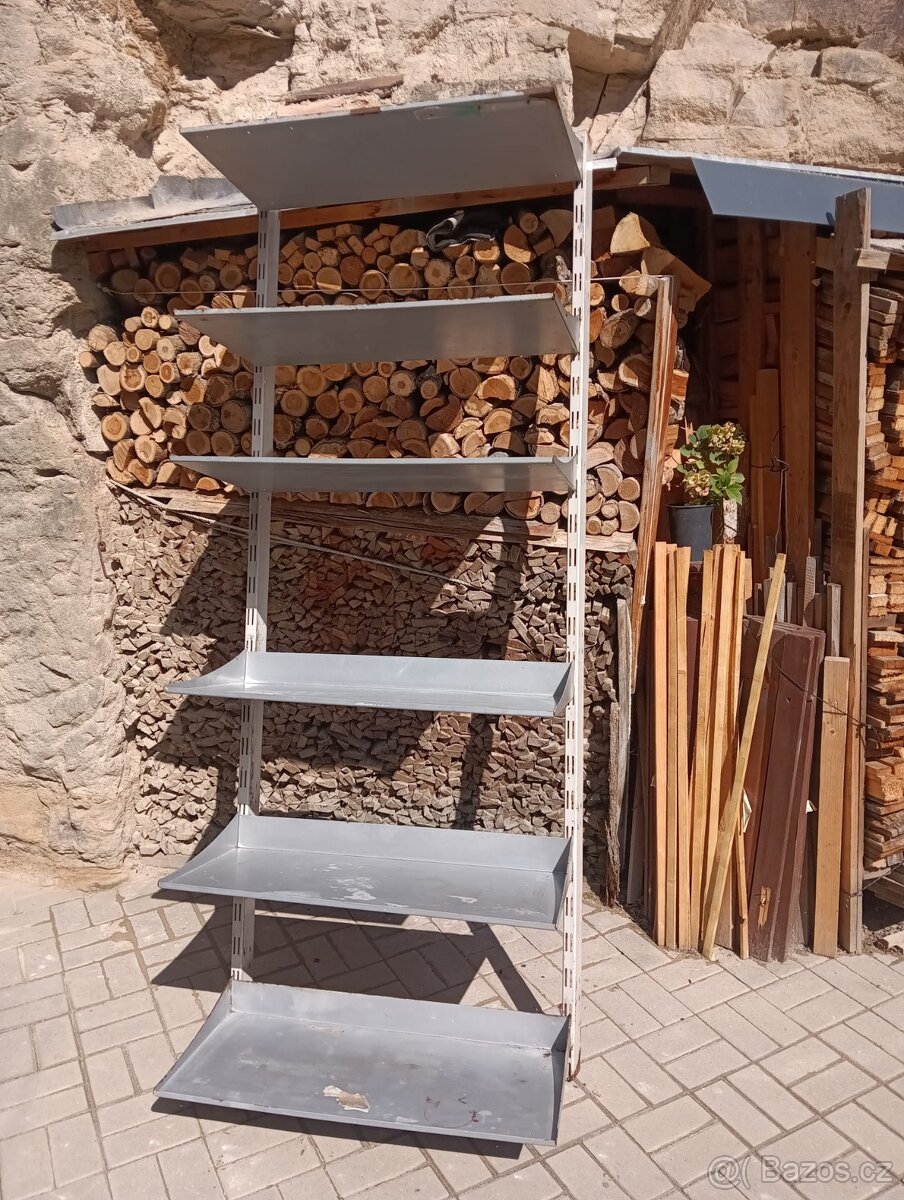 Regál - 2