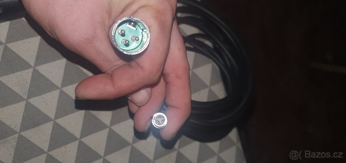 3pin XLR samec na 3pin XLR mini samice 5m - 2