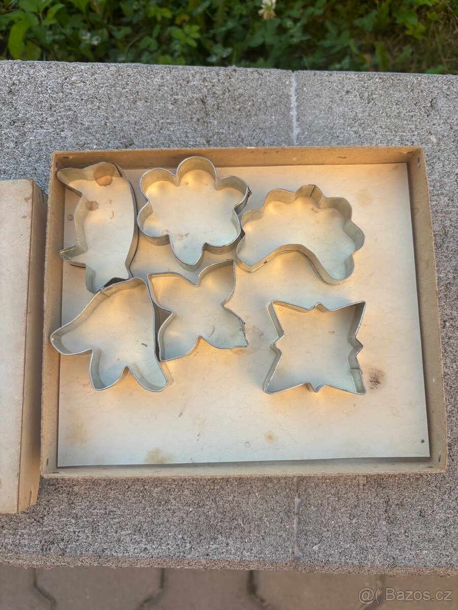 Kovová vykrajovátka na cukroví – sada 6 ks - 2