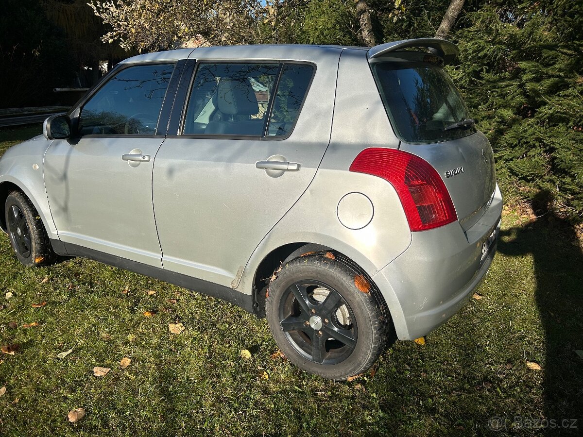 Suzuki Swift 1.3 - 2
