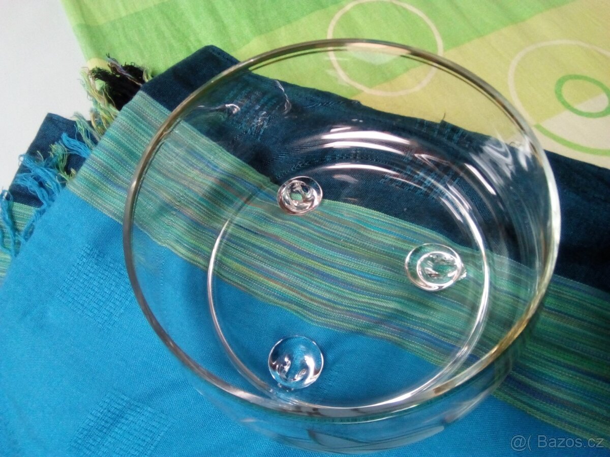 Prodám skleněnou mísu na 3 nožkách - 2