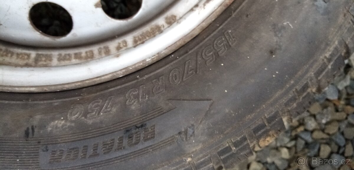PRODÁM ZIMNÍ SADU PNEU 155/70 R13 DISKY RENAULT - 2