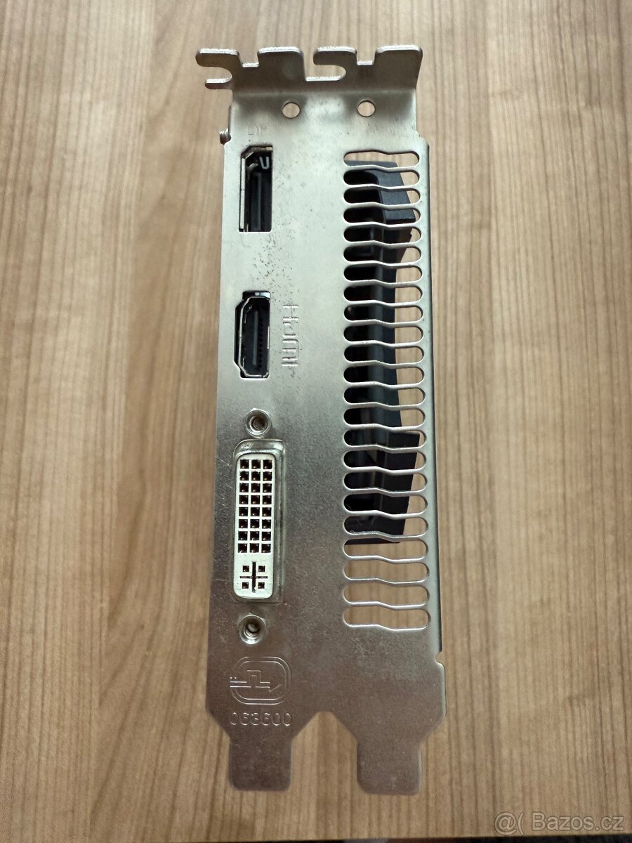 AMD Radeon R7 260X 1GB - 2