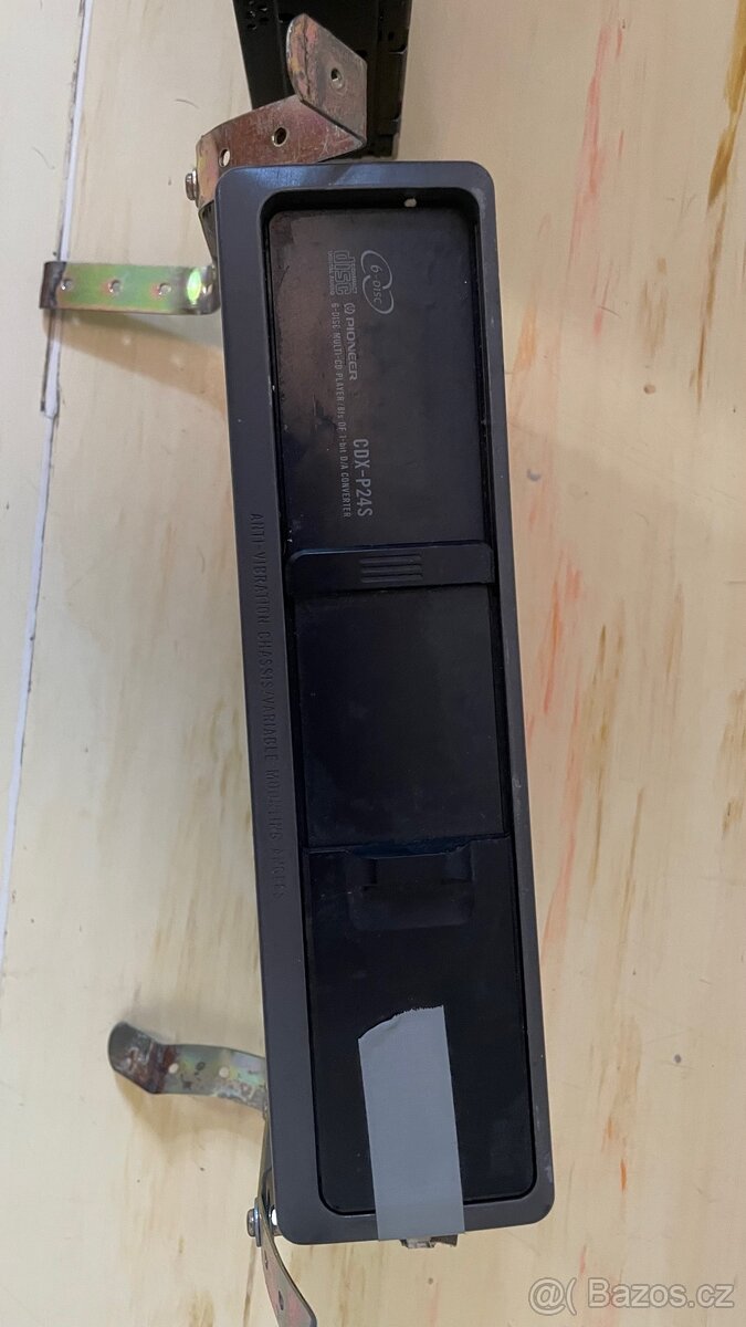 Mercedes-Benz Audio CD + Pioneer 6-disc CD měnič – originál - 2