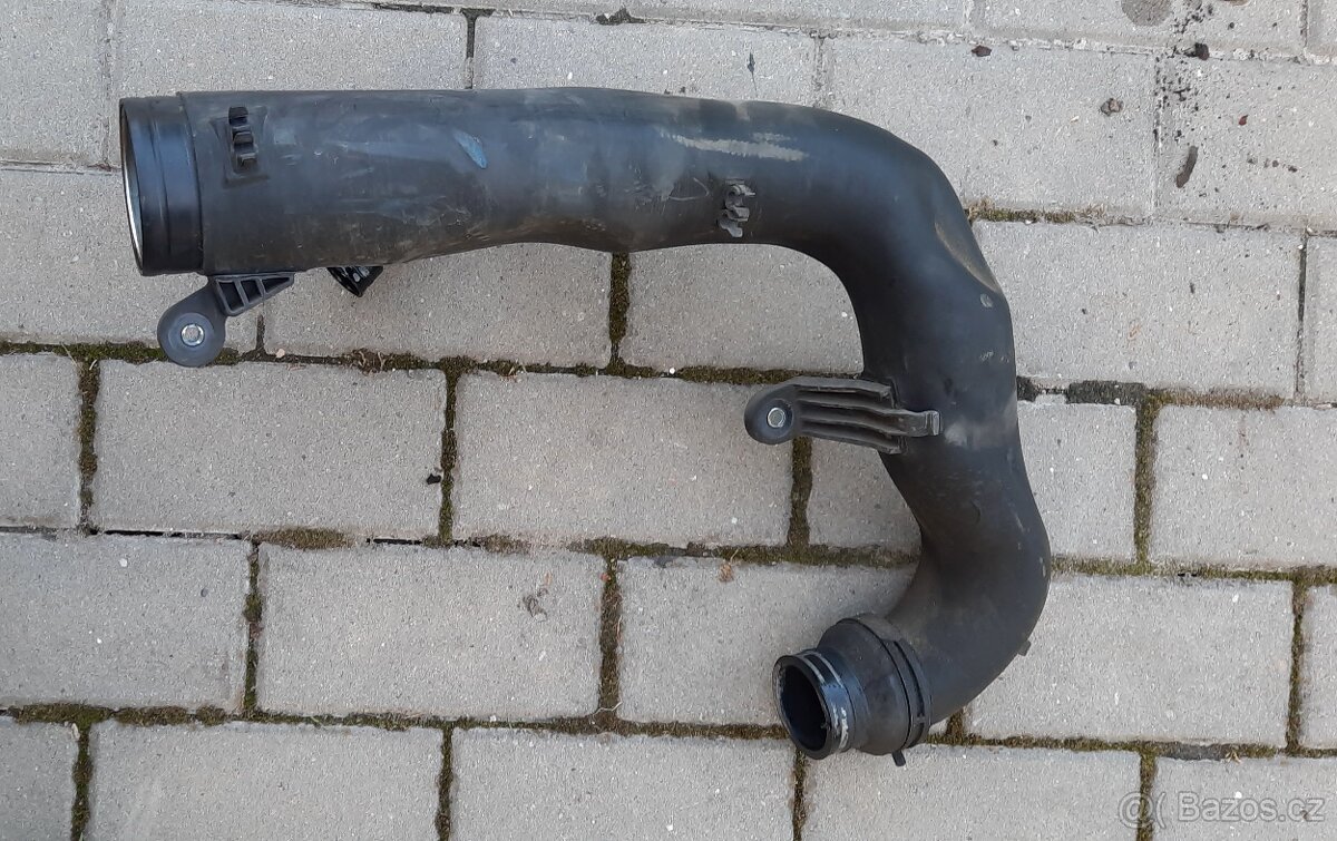 Trubka sání Škoda Octavia II - 2