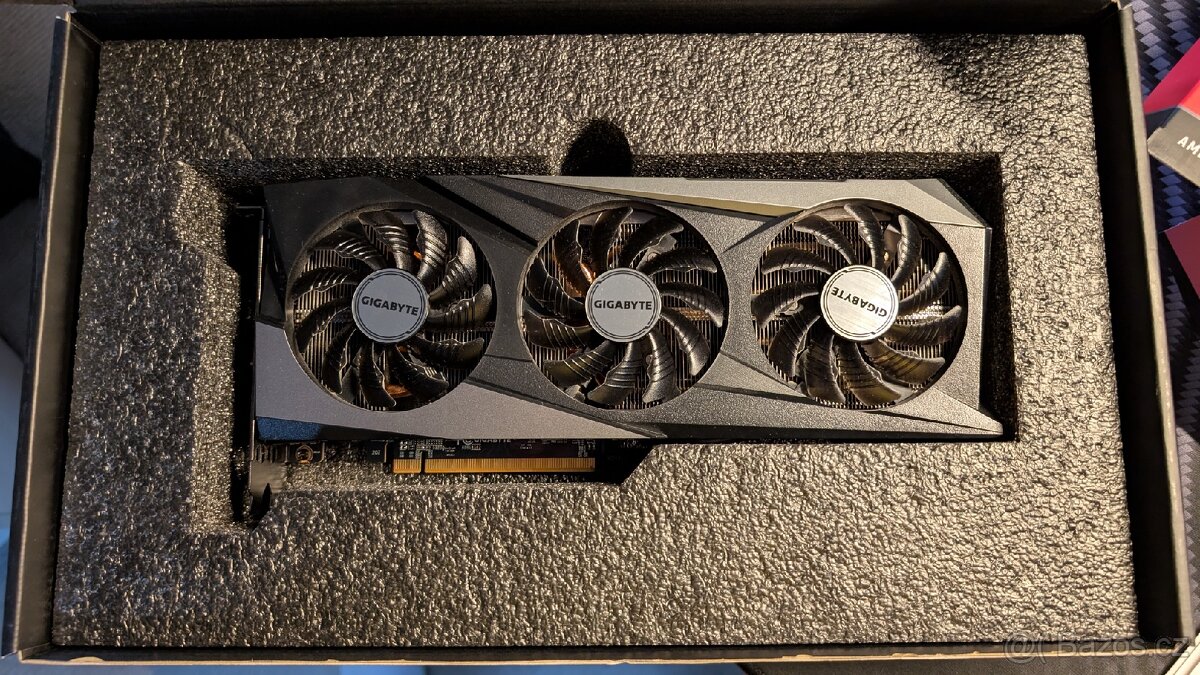 Gigabyte AMD Radeon RX 6650 XT - 2