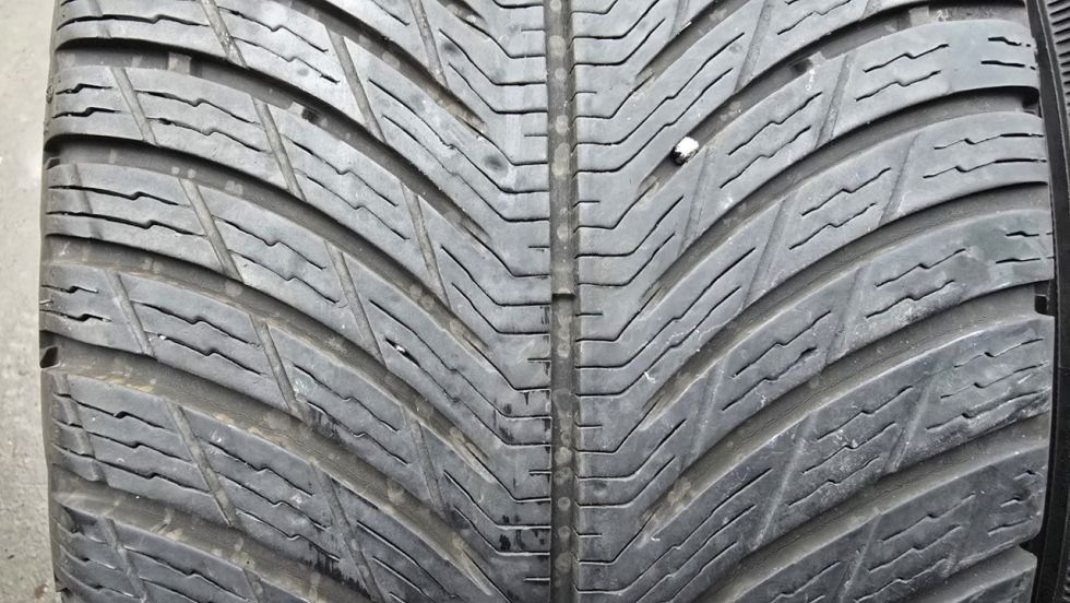 Zimní pneu 225/45/18 Michelin - 2