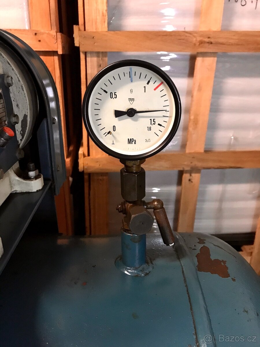 Kompresor Orlík PKS 50 / 2-JSK 75 - 300l _ 7,5 kW _ ZÁRUKA - 2