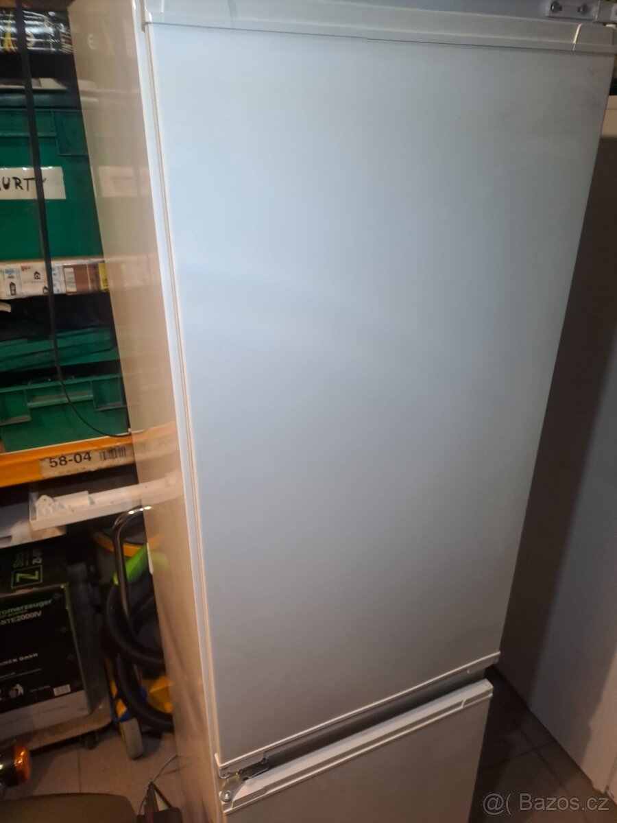 Vestavna lednice BECO - 2